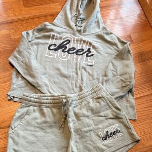 Green Hoodie and Shorts Set with 'Cheer' Print